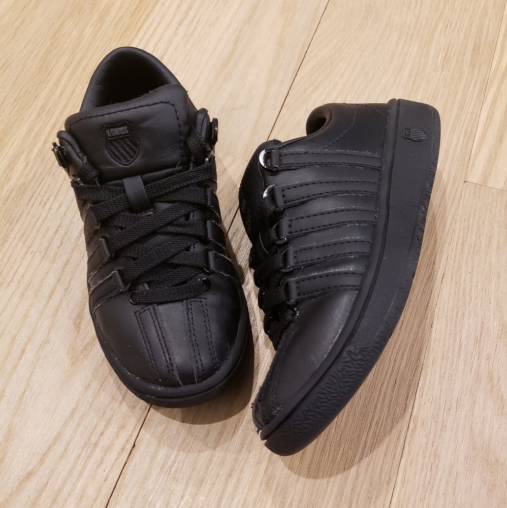 Boy's K-Swiss. All Black. Size 11.5